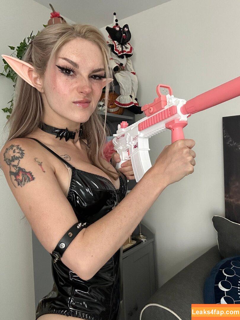 Busy B ASMR / busybasmr leaked photo photo #0997