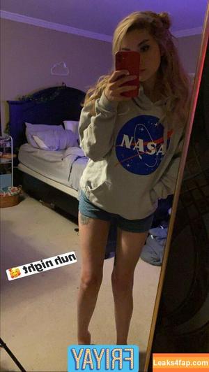 Busy B ASMR photo #0024