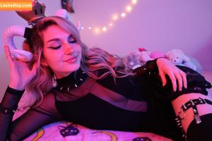 Busy B ASMR photo #0084