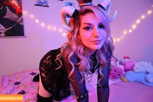 Busy B ASMR photo #0085