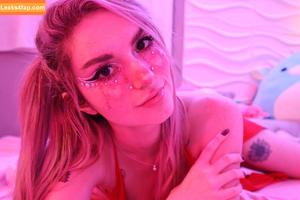 Busy B ASMR photo #0095