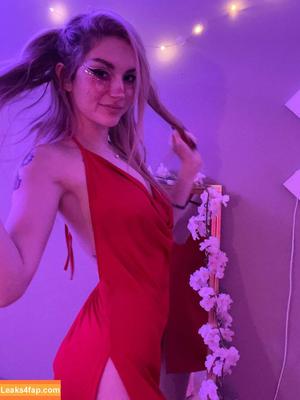 Busy B ASMR photo #0097