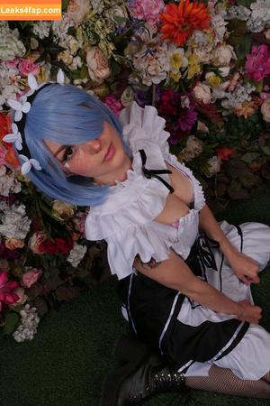 Busy B ASMR photo #0188