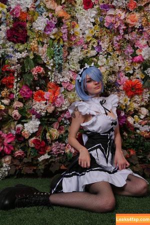 Busy B ASMR photo #0200