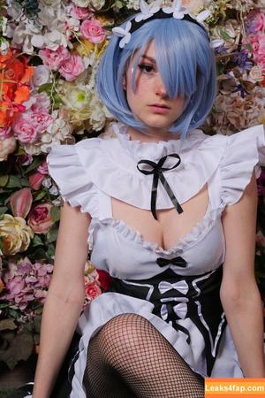 Busy B ASMR photo #0208