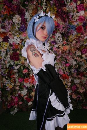 Busy B ASMR photo #0238