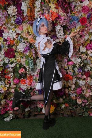 Busy B ASMR photo #0251