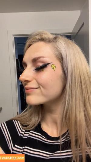 Busy B ASMR photo #0253