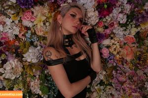 Busy B ASMR photo #0282