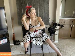 Busy B ASMR photo #0337