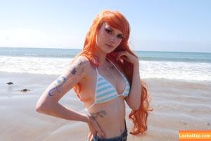 Busy B ASMR photo #0405