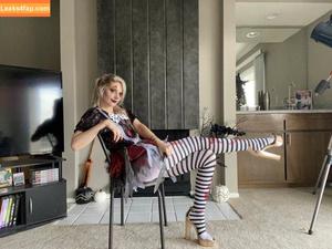 Busy B ASMR photo #0419