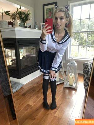 Busy B ASMR photo #0469