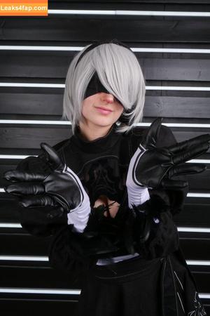 Busy B ASMR photo #0485