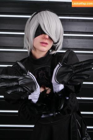 Busy B ASMR photo #0486