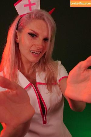 Busy B ASMR photo #0553