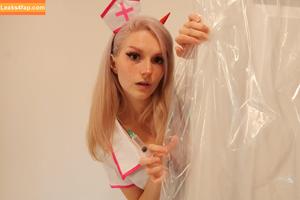 Busy B ASMR photo #0567