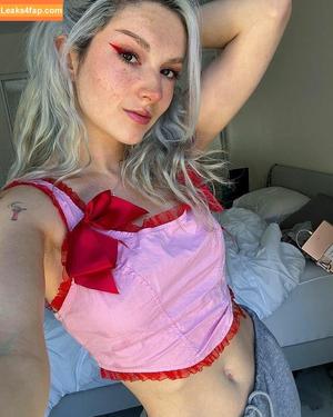 Busy B ASMR photo #0663