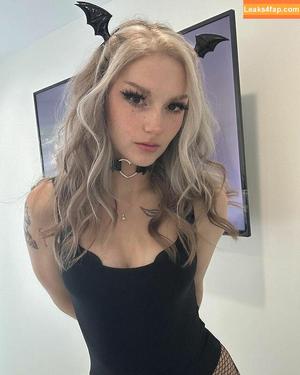 Busy B ASMR photo #0668