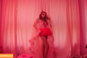 Busy B ASMR photo #0758