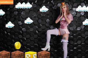 Busy B ASMR photo #0780