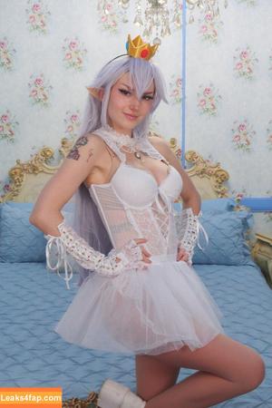Busy B ASMR photo #0965