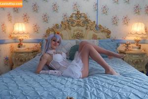 Busy B ASMR photo #0975