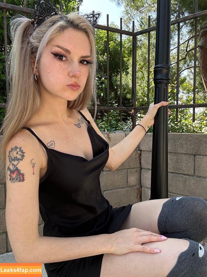 Busy B ASMR / busybasmr leaked photo photo #1109