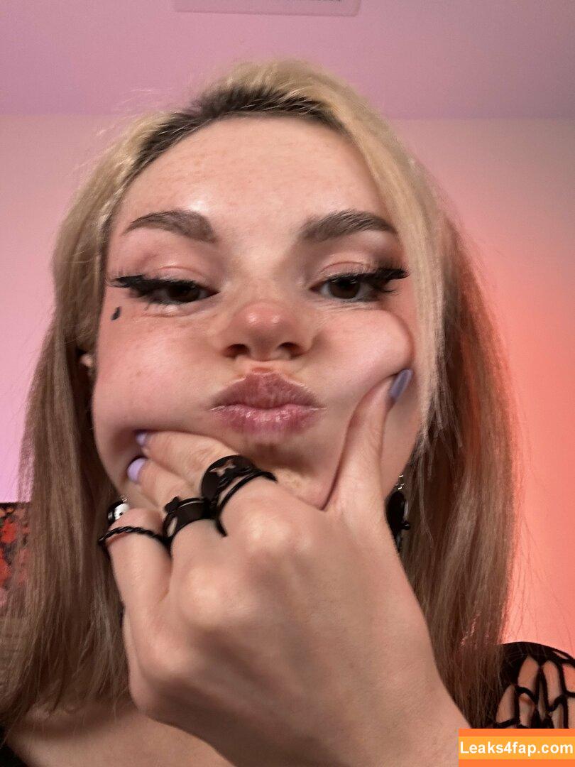 Busy B ASMR / busybasmr leaked photo photo #1160