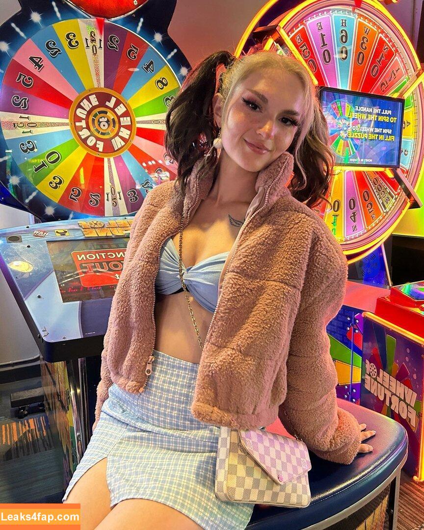 Busy B ASMR / busybasmr leaked photo photo #1204