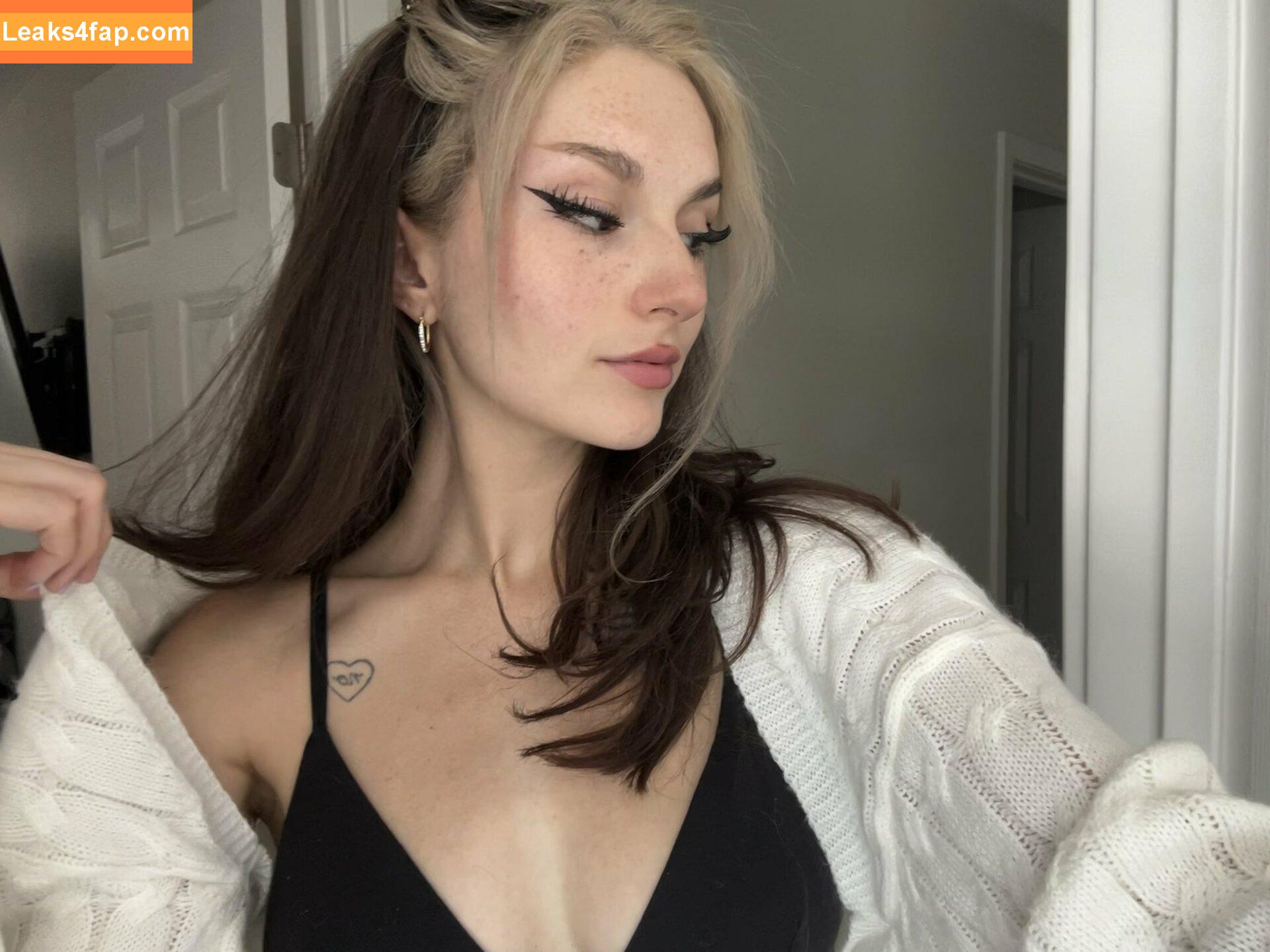 Busy B ASMR / busybasmr leaked photo photo #1210