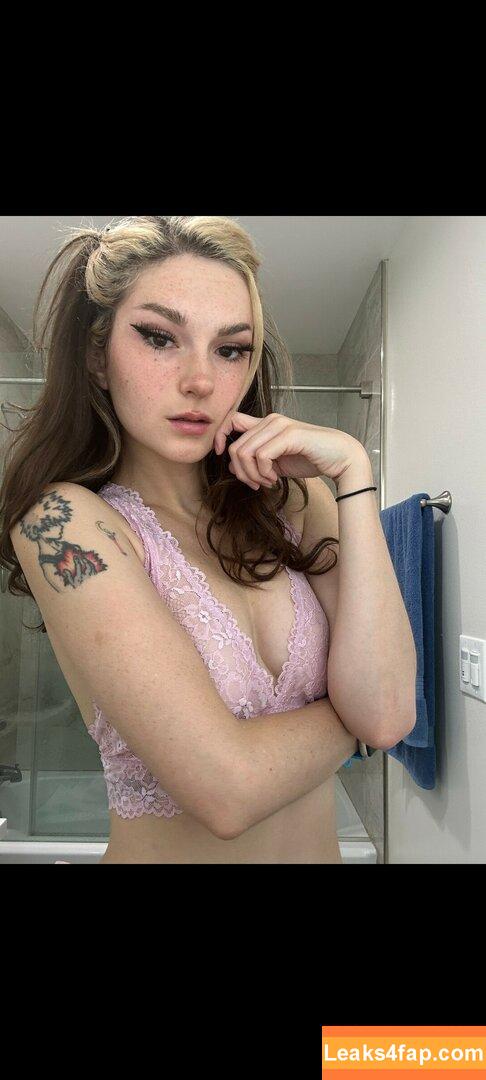 Busy B ASMR / busybasmr leaked photo photo #1285