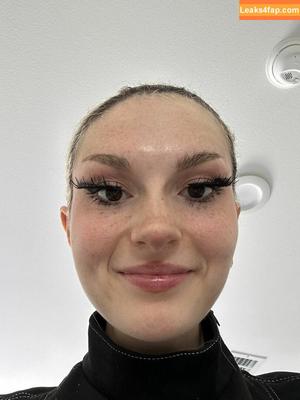 Busy B ASMR photo #1042