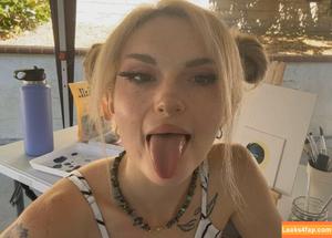 Busy B ASMR photo #1152