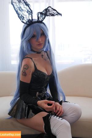 Busy B ASMR photo #1227