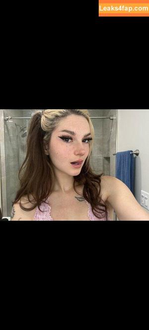 Busy B ASMR photo #1284