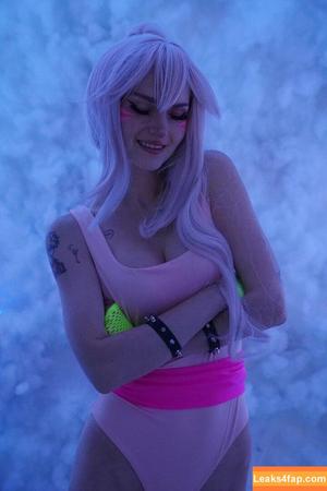 Busy B ASMR photo #1313