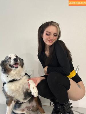 Busy B ASMR photo #1358