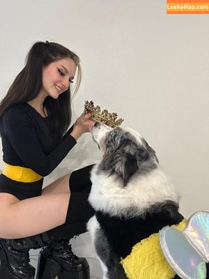 Busy B ASMR photo #1361