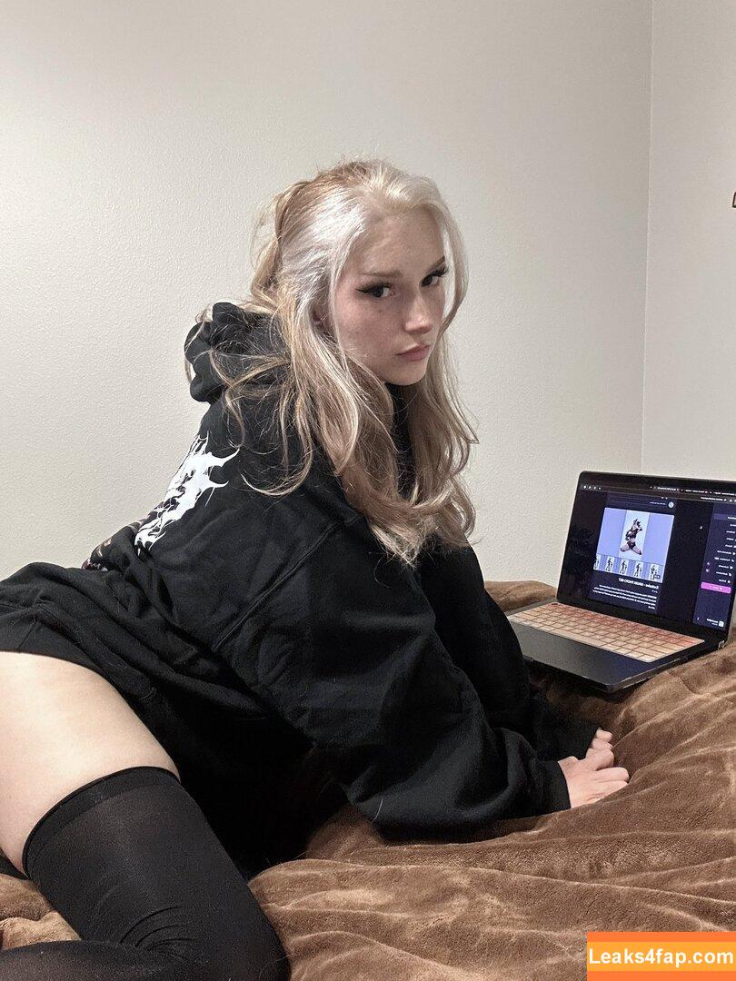 Busy B ASMR / busybasmr leaked photo photo #2181