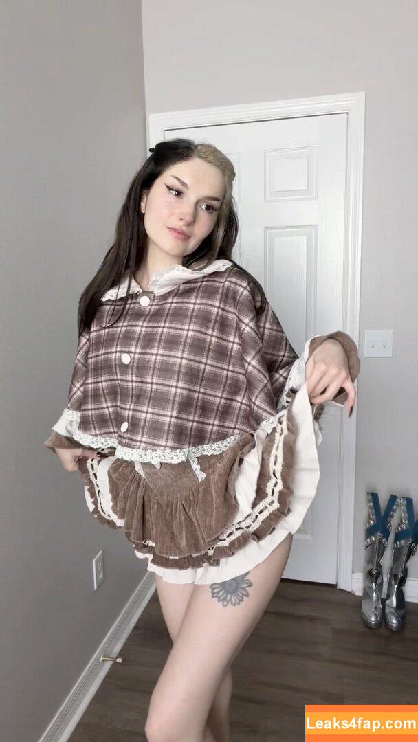 Busy B ASMR / busybasmr leaked photo photo #2312