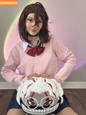 Busy B ASMR photo #2198
