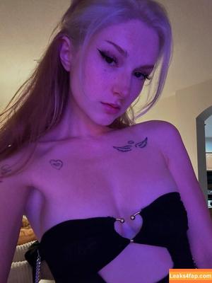 Busy B ASMR photo #2222