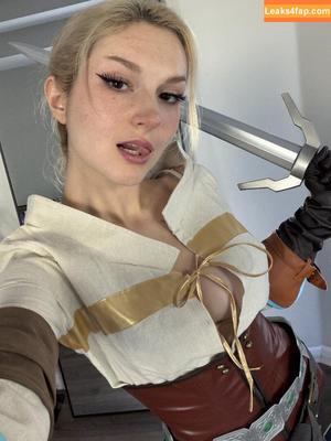 Busy B ASMR photo #2250