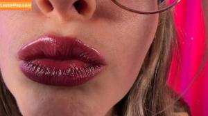 Busy B ASMR photo #2278