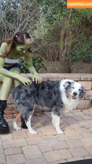 Busy B ASMR photo #2289