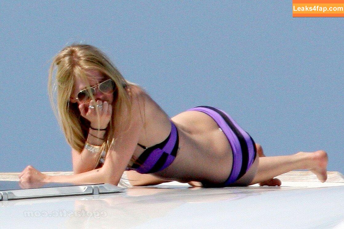 Buttcracks / littleteresa leaked photo photo #0010