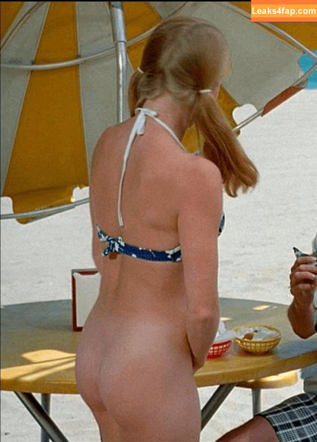 Buttcracks / littleteresa leaked photo photo #0048