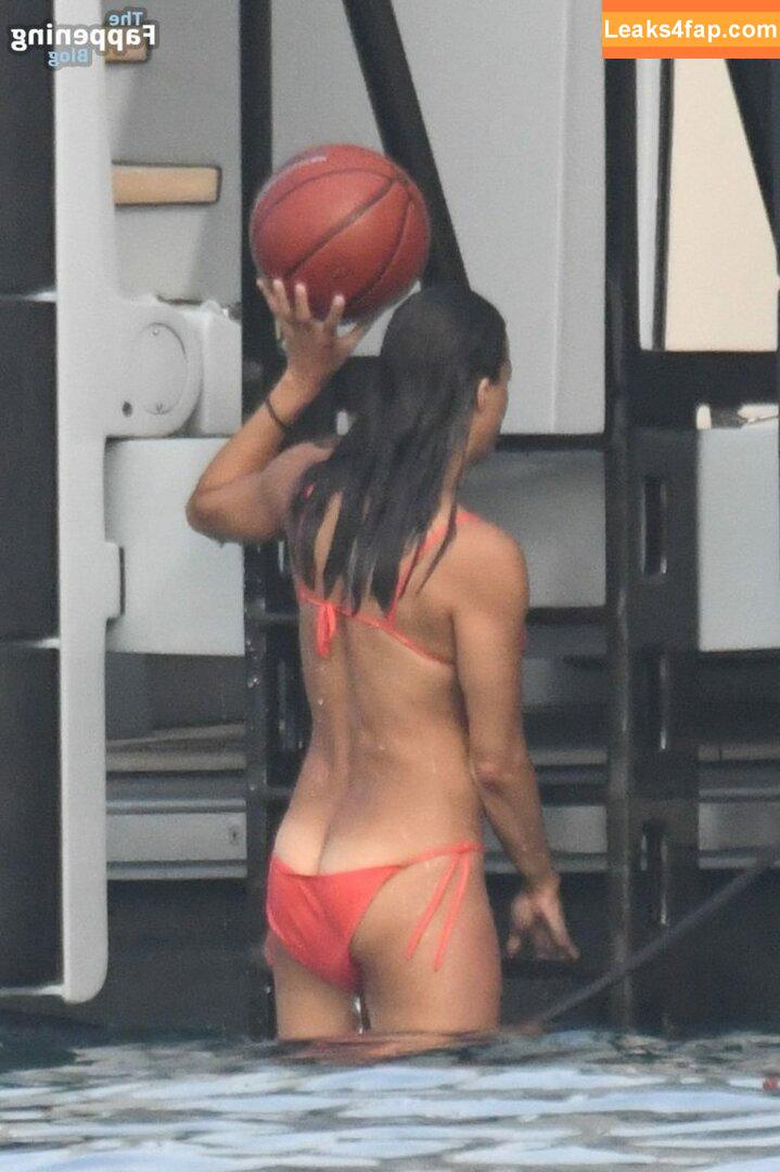Buttcracks / littleteresa leaked photo photo #0058