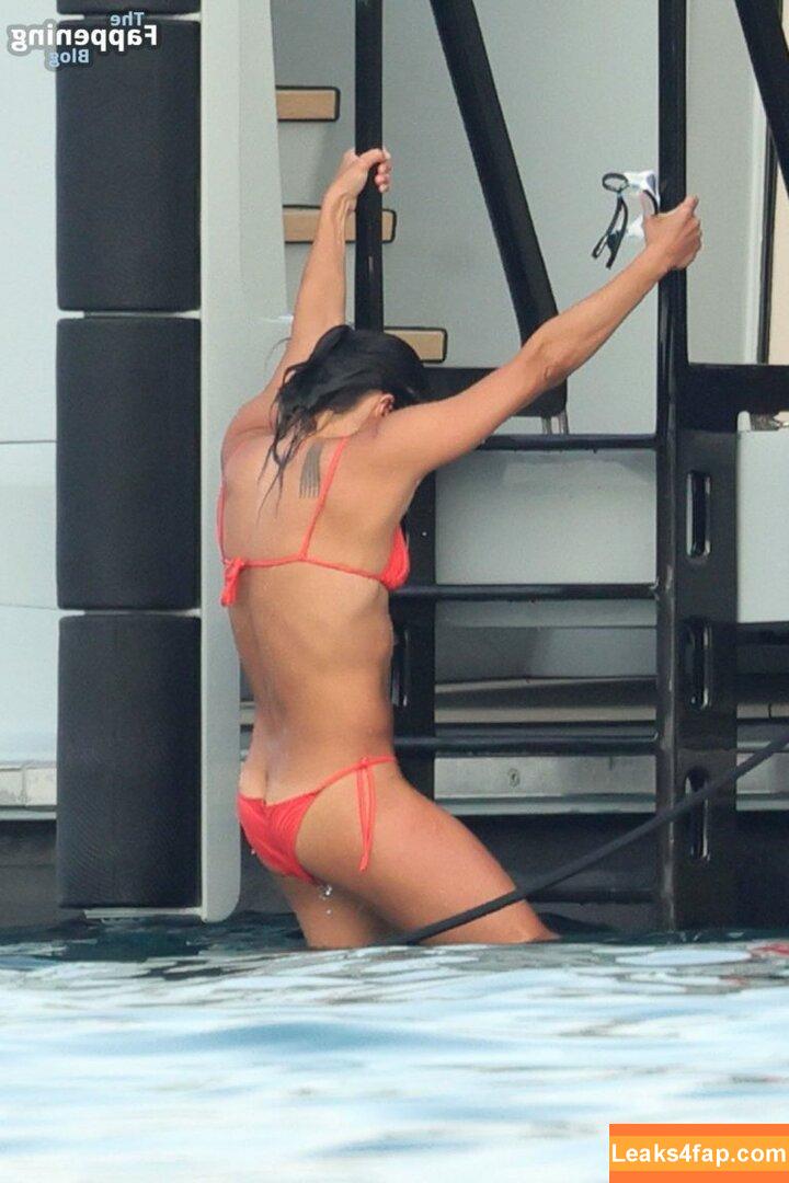Buttcracks / littleteresa leaked photo photo #0062